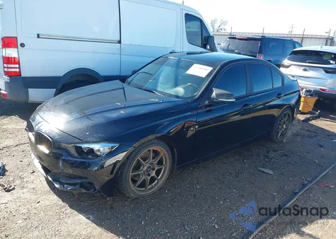 2016 BMW 320I z USA, uszkodzony, nr VIN WBA8A9C54GK619000